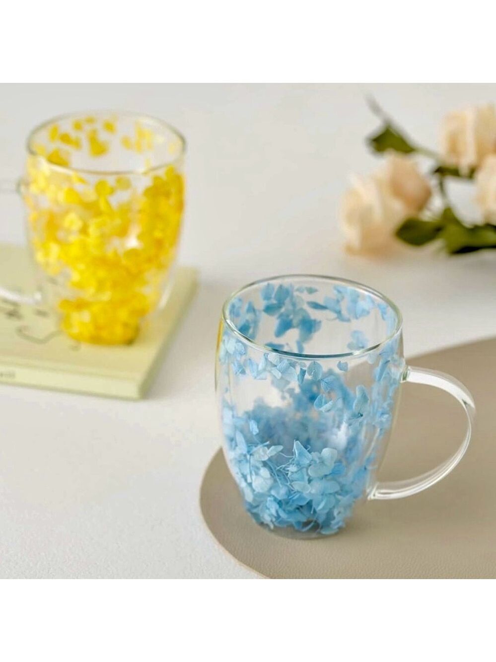 2 Glass Mugs - Loose Flowers between the Double Walls